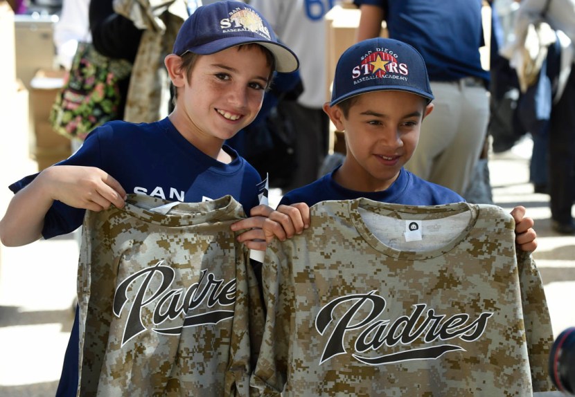 Los Angeles Dodgers v San Diego Padres